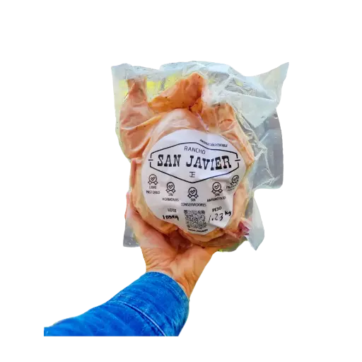[21681411] Pollo Entero Libre Pastoreo Sin Cortar 1.3 Kg aprox Congelado Rancho San Javier